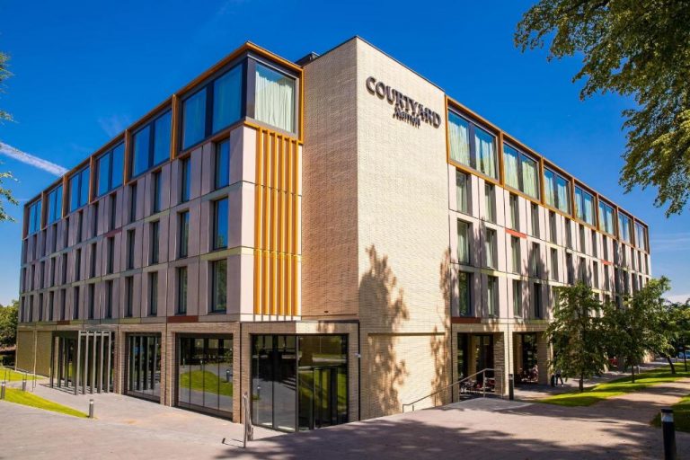 Courtyard by Marriott Edinburgh4